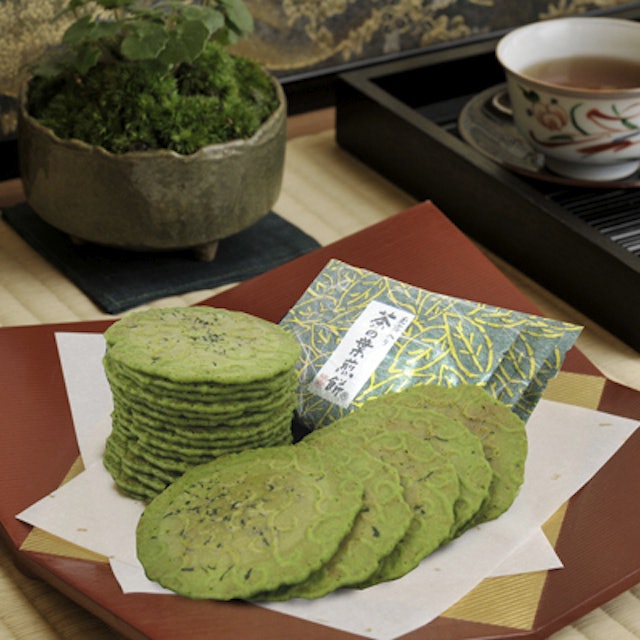 京煎堂  茶の葉煎餅 1