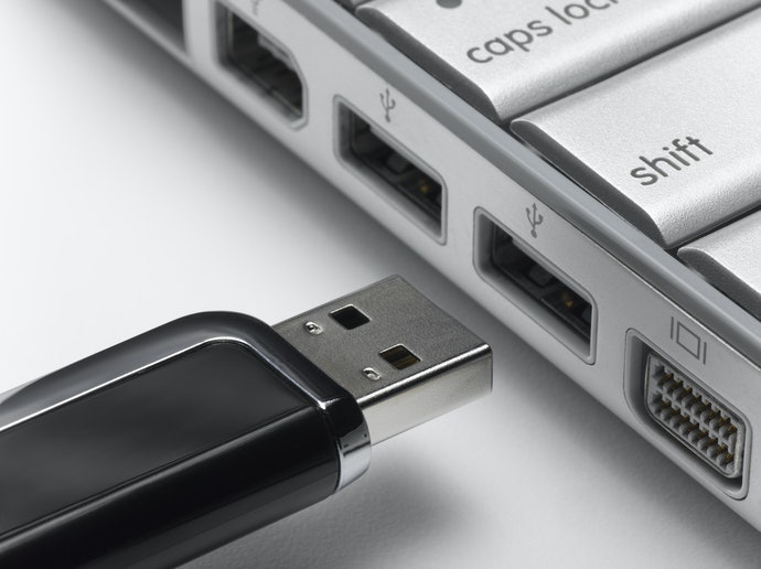 USB端子：隨插即用，方便省時的選擇