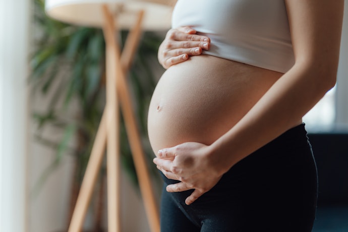 孕期、哺乳期保養：請尋求醫師協助，適度補充「葉酸」、「鐵」、「鈣」