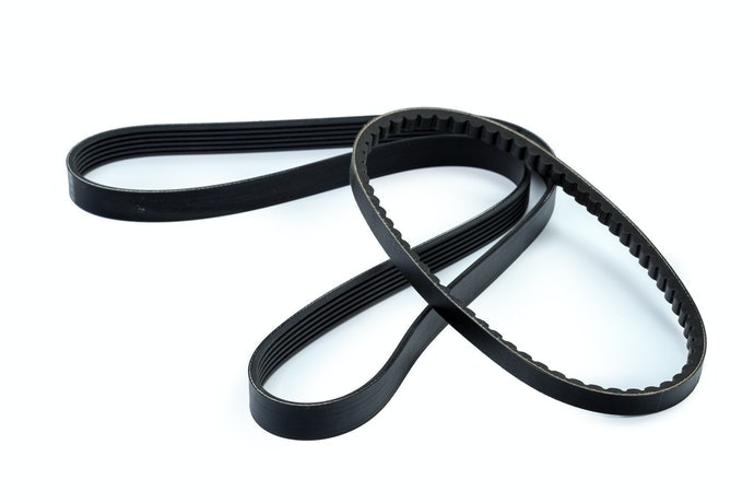 用皮繩或橡膠繩固定的款式使用更順手