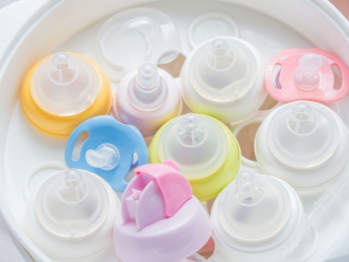 奶瓶消毒液：沒有消毒鍋也OK，一次處理各種寶寶用品