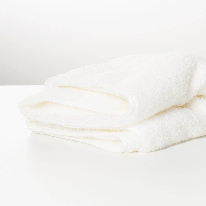 重視「耐久性」者：建議選擇飯店級浴巾