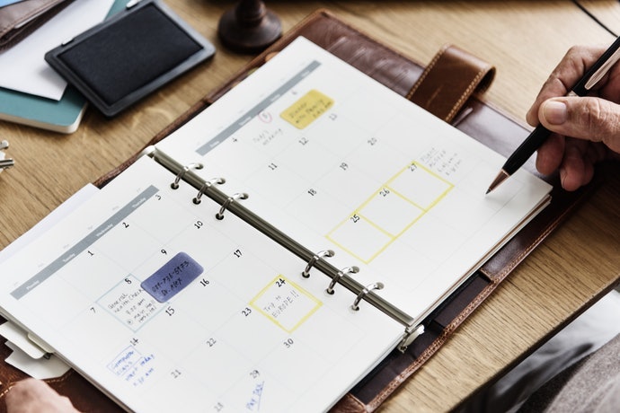 月曆型：商務及日常皆方便規劃的萬用行事曆