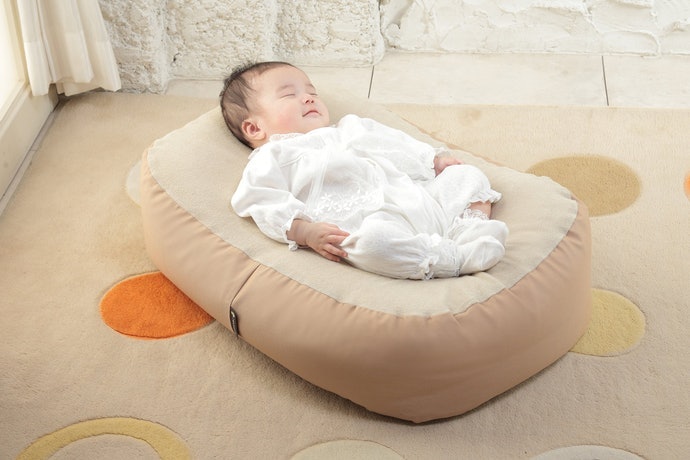 C型：哺乳後可直接當成寶寶的午睡枕