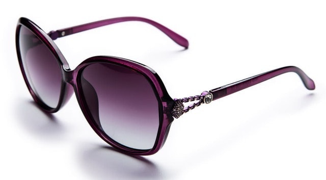 MEGASOL UV400防眩偏光太陽眼鏡時尚女仕大框矩方框墨鏡 精緻水鑽簍空古典鏡架 1