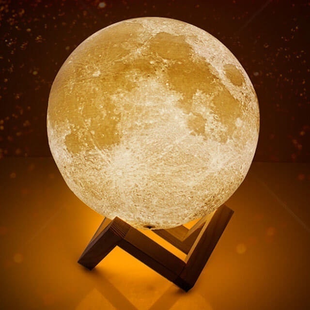 旭創光電 3D 月球造型 LED 夜燈 1