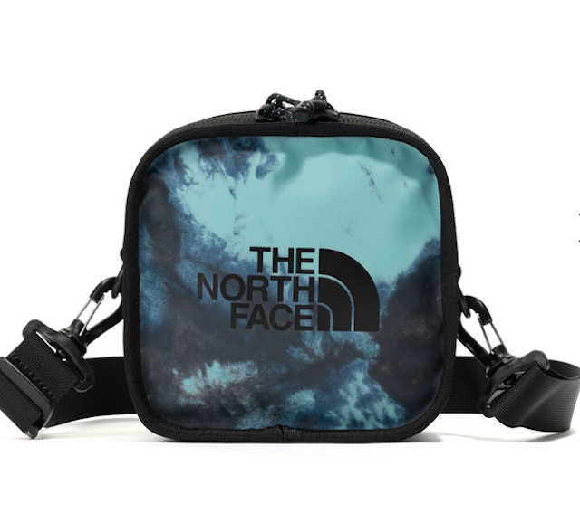 The North Face 冰藍綠渲染方形休閒單肩包 1