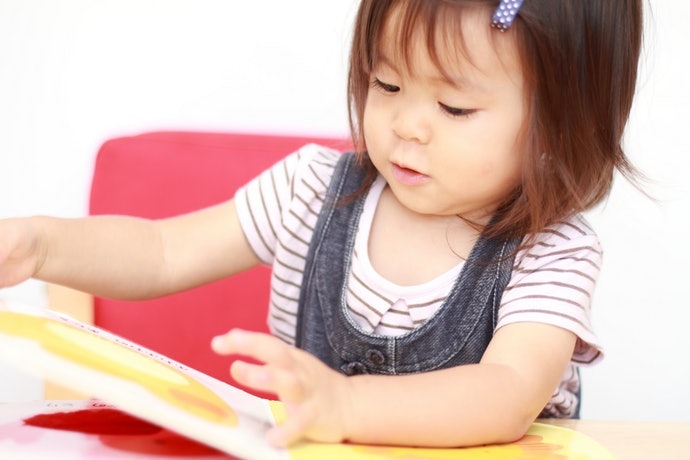容易牢記的簡單內容，能讓孩子練習獨自閱讀